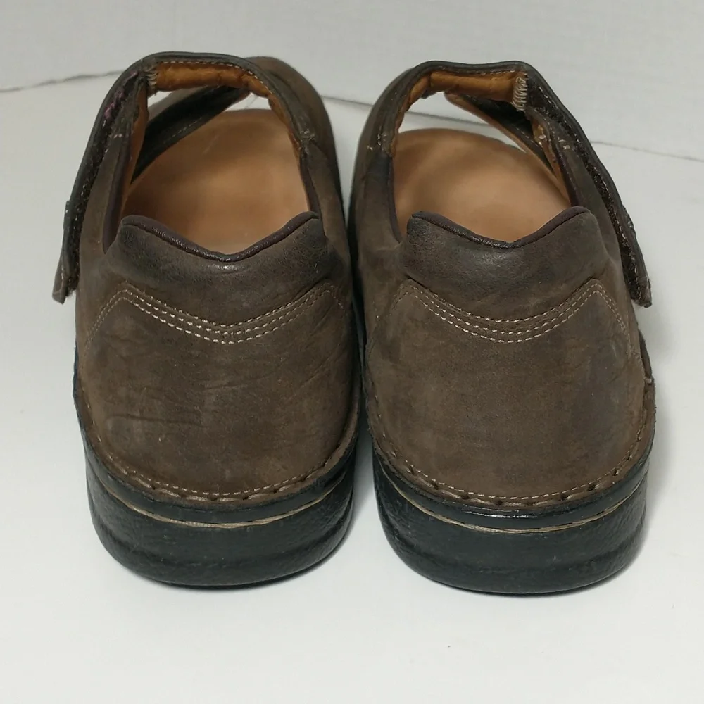 LIKE NEW Finn Comfort Men’s Prevention Line Nubuck Sandal, Euro‎ 41, US 8, Brown